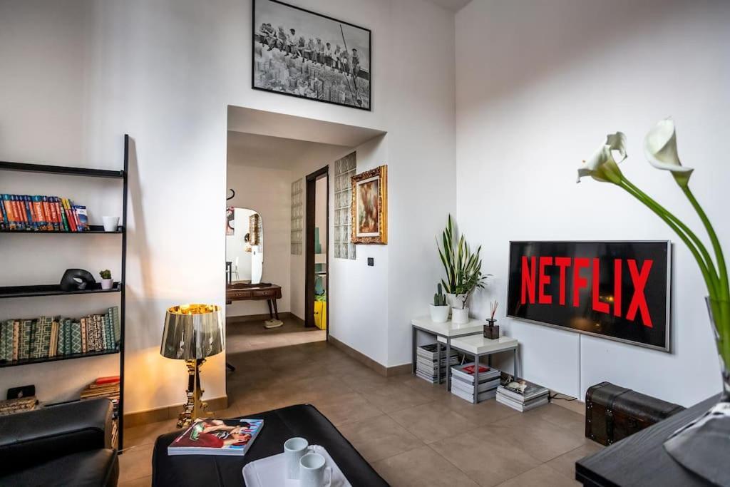 דירות מילאנו Life Is Beautiful Design Loft Navigli Romolo, Netflix, Wifi, Ac And Street Parking מראה חיצוני תמונה