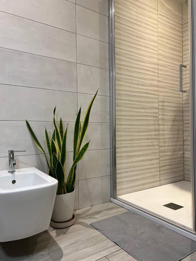 דירות מילאנו Life Is Beautiful Design Loft Navigli Romolo, Netflix, Wifi, Ac And Street Parking מראה חיצוני תמונה